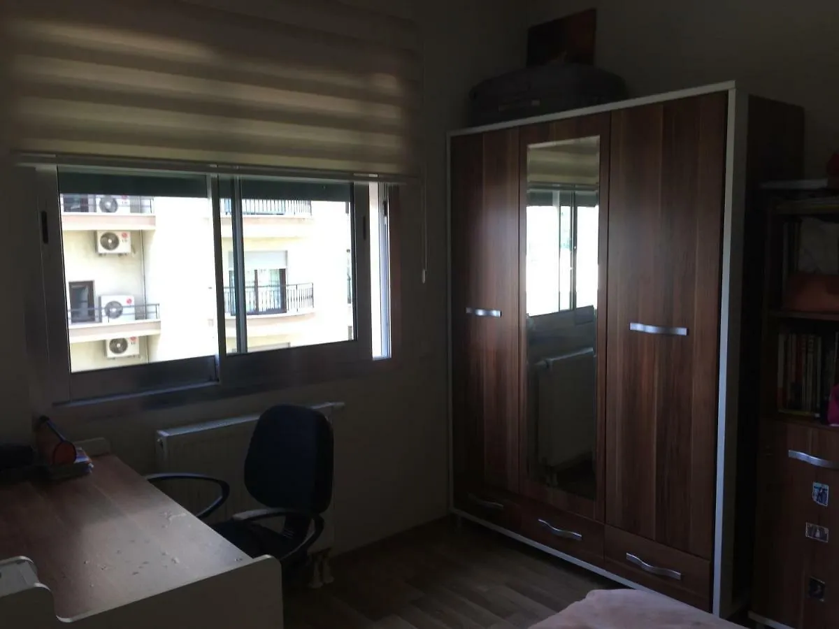 Homestay Smyrna Bornova Rooms Bayrakli  Turkey